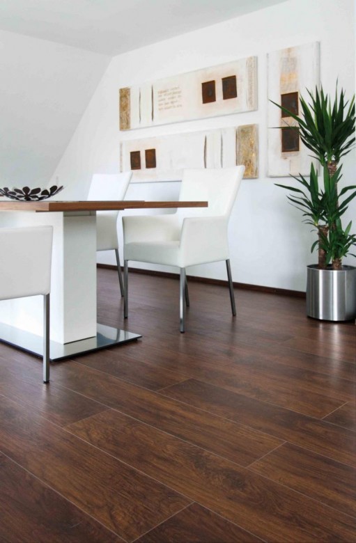 ZIRO%20vinylan%20plus%20Hydro%20Black%20Walnut%20Herlev%20026324204%20Room%20Up%20Raumbild.JPG